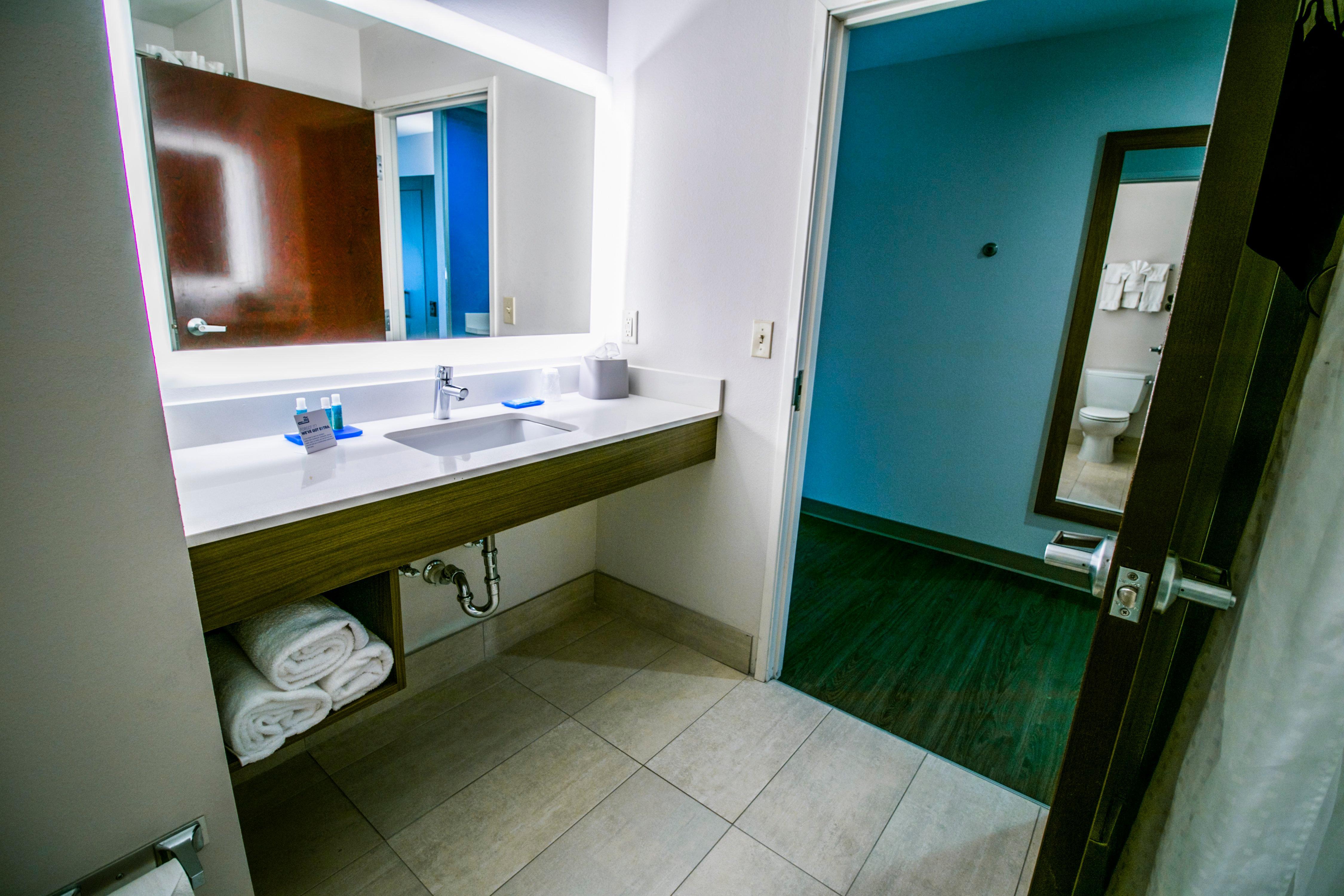 Holiday Inn Express Hotel & Suites Baton Rouge -Port Allen By Ihg Bagian luar foto