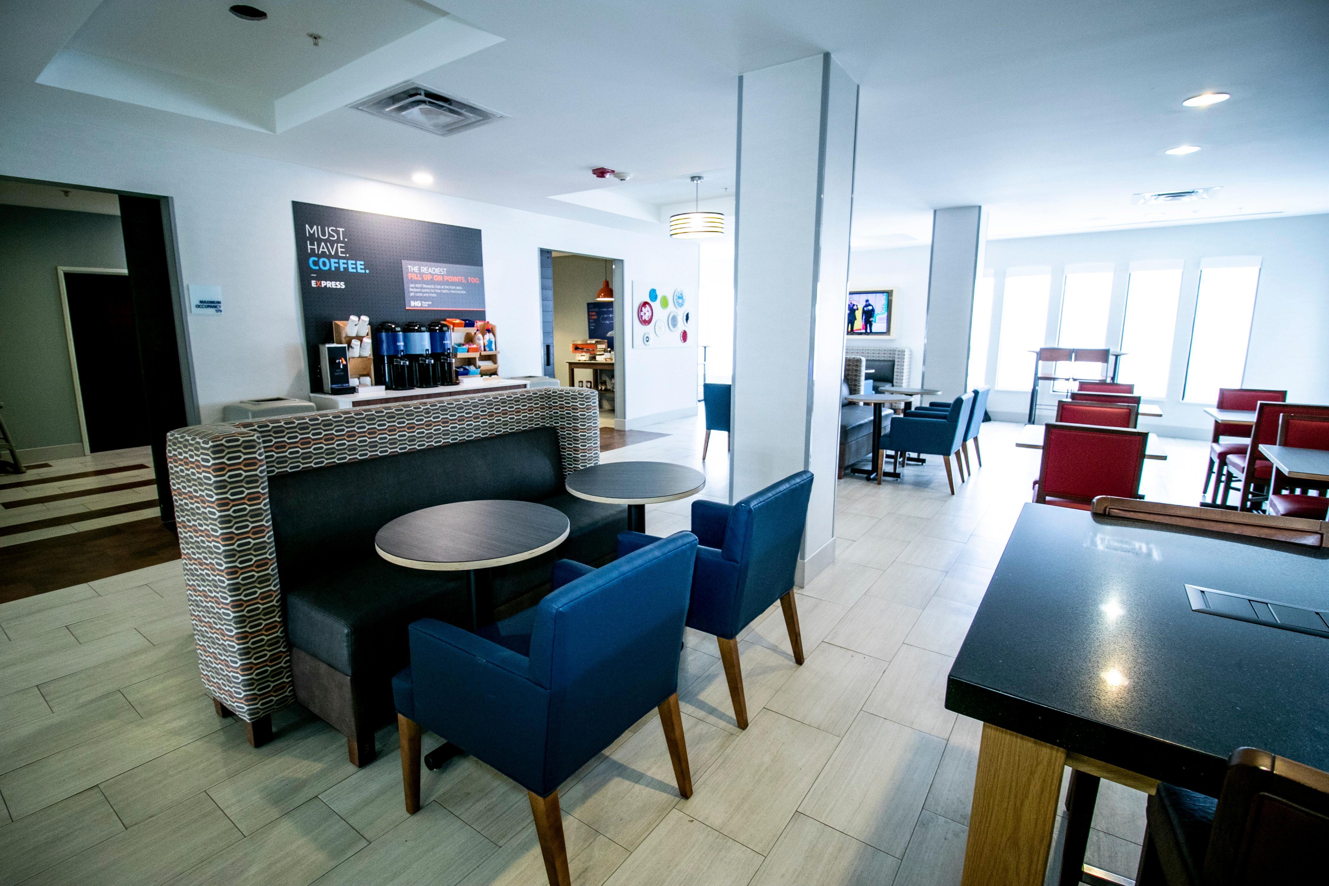 Holiday Inn Express Hotel & Suites Baton Rouge -Port Allen By Ihg Bagian luar foto